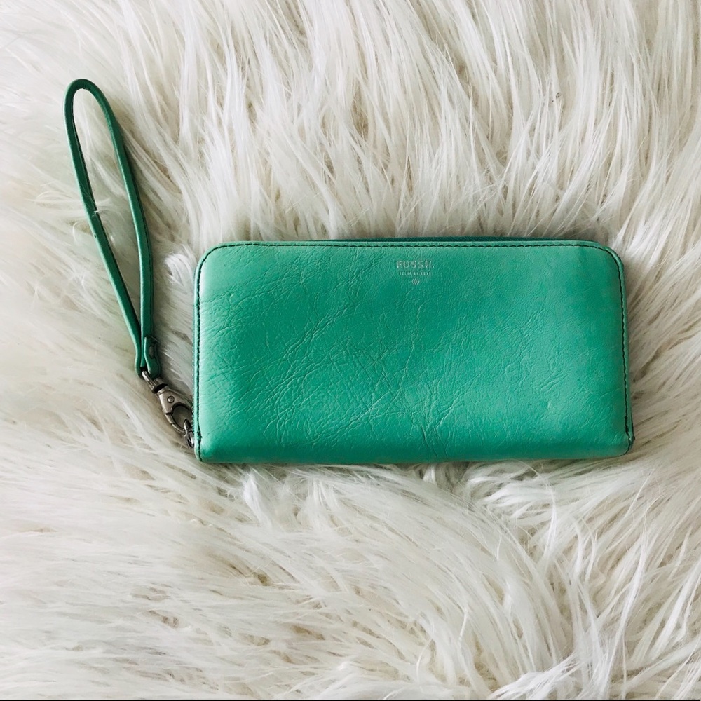 🕐LAST CHANCE🕐 Fossil Emma Lrg Zip Leather Wallet